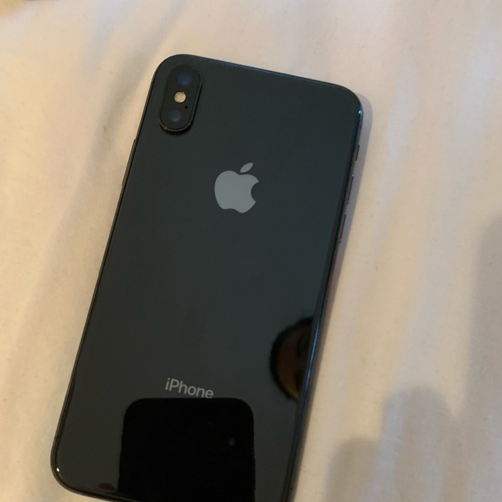 iPhone X